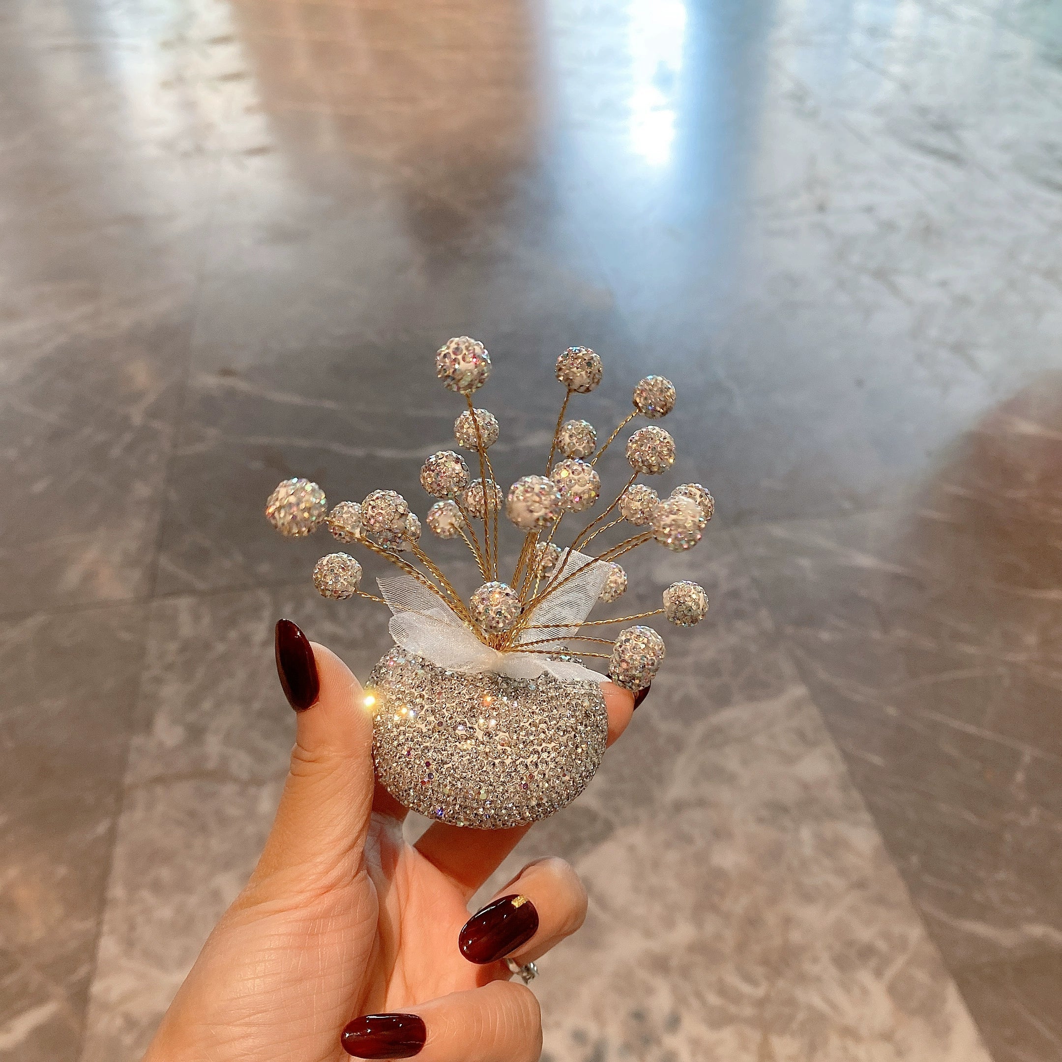 Diamond Gypsophila Car Decor – Luxury Center Console Flower Accessory