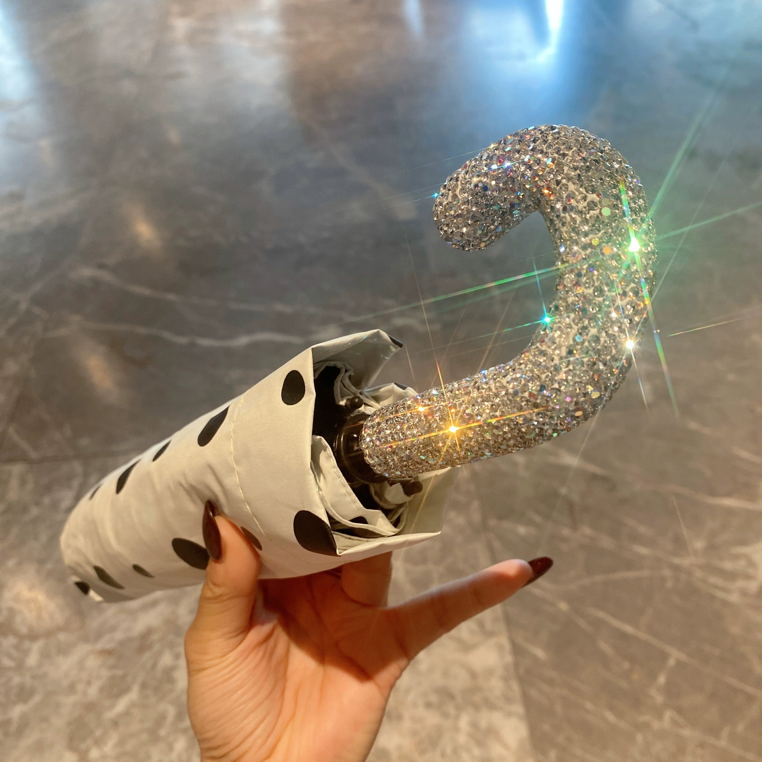 Diamond-Encrusted Folding Sun & Rain Umbrella – Portable Polka-Dot Sunscreen Umbrella for Travel