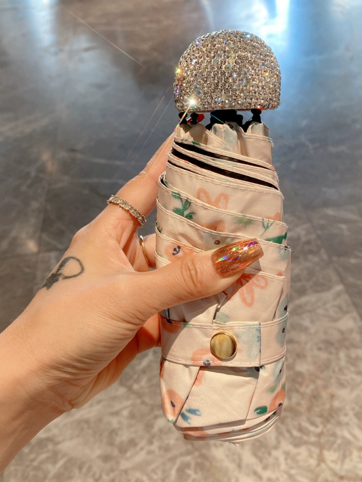 Diamond-Inlaid Mini Flower Folding Parasol – Portable Anti-UV Summer Sun Umbrella for Women, Travel & Vacation
