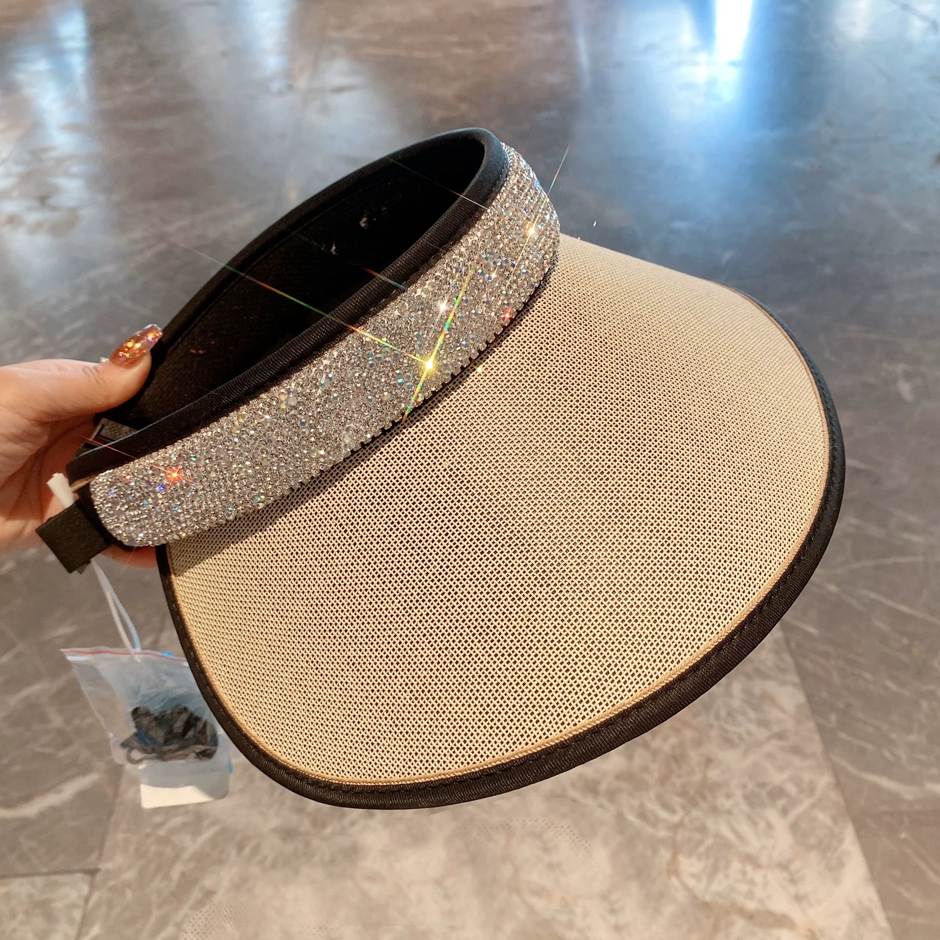 Fashion Diamond Sun Hat for Women – Large Brim Vinyl Hat, Anti-UV & Breathable Design