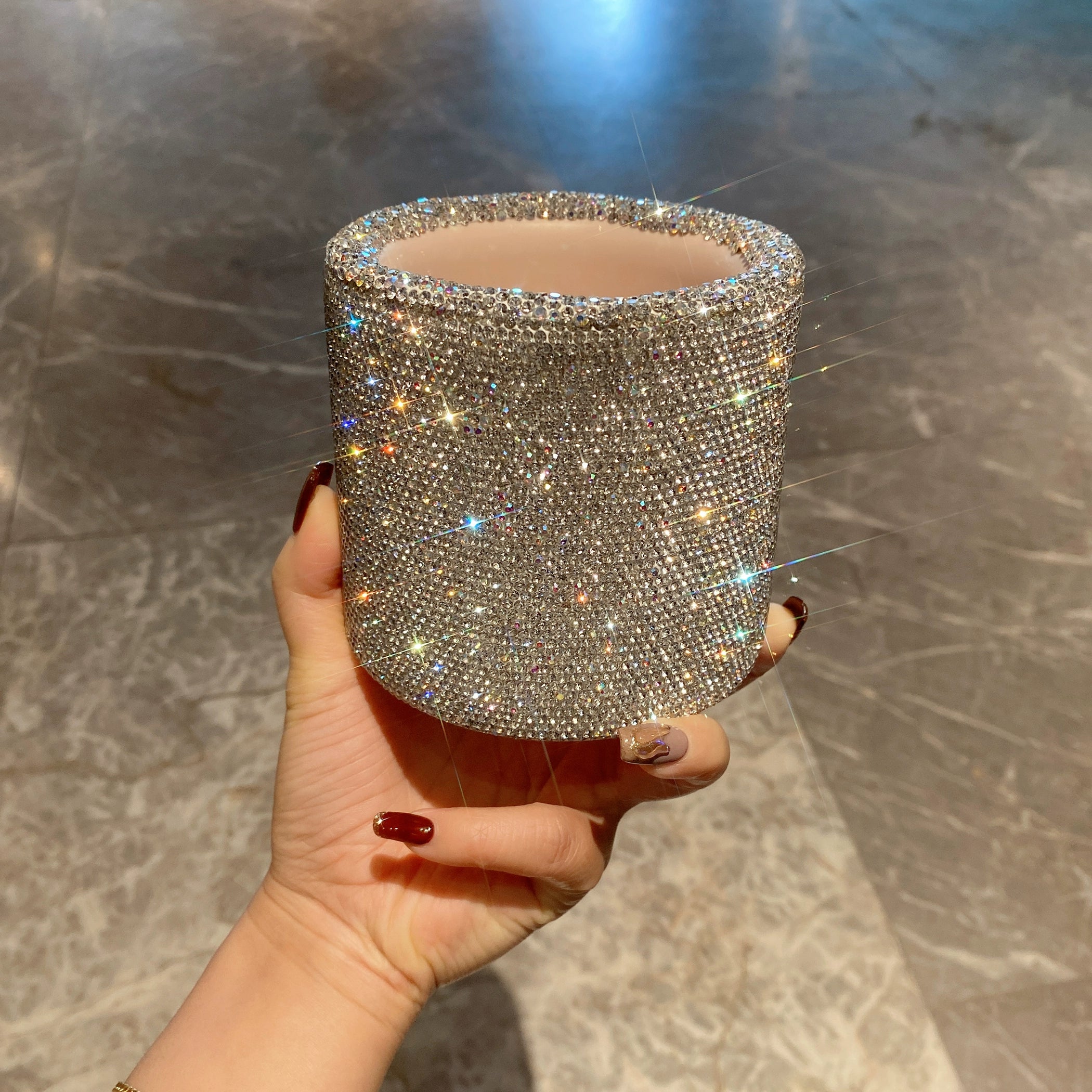 Diamond-Encrusted Desktop Organizer – Makeup Brush & Pen Holder for Dressing Table, Office & Home