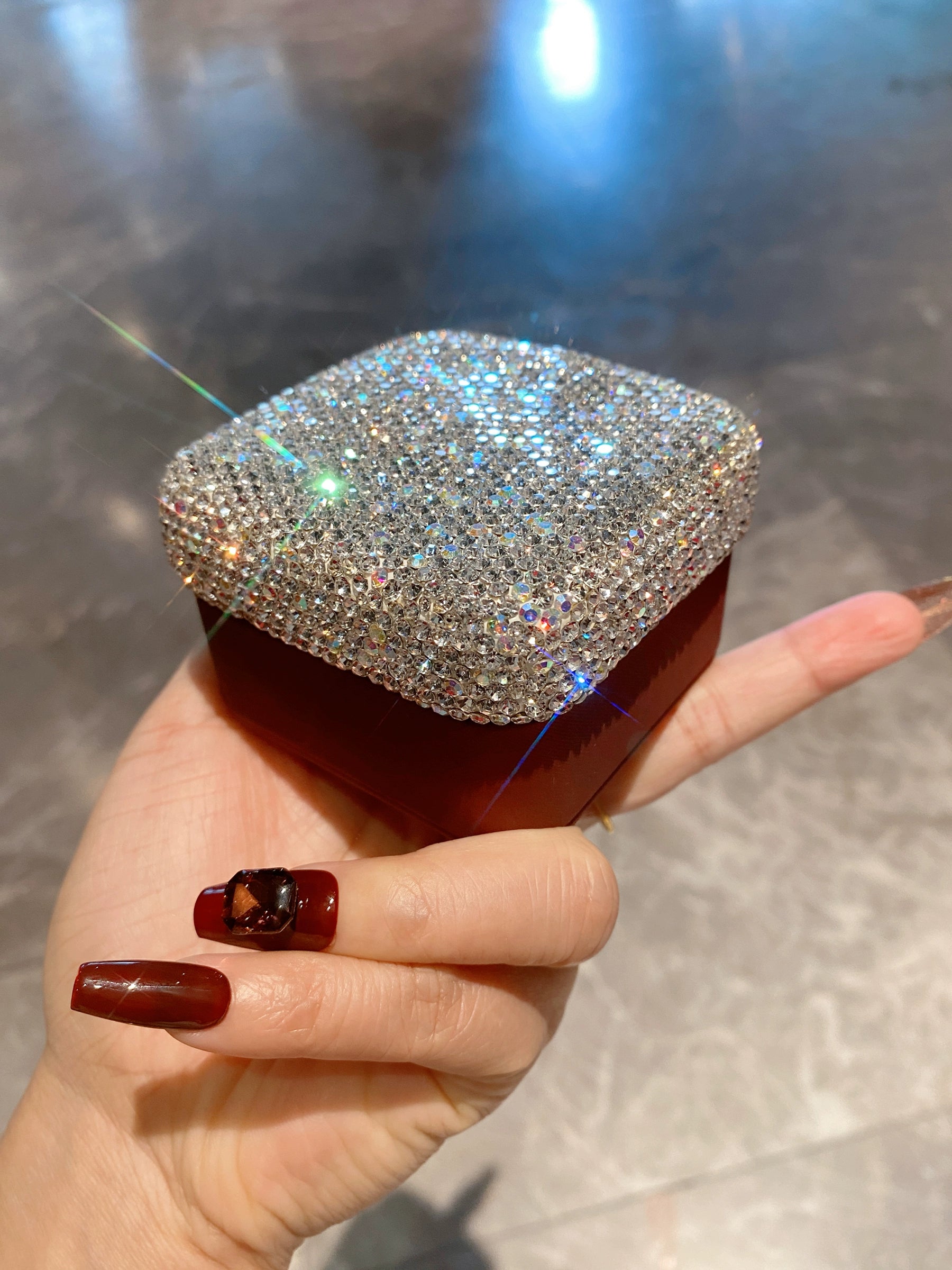 Velvet Diamond-Encrusted Jewelry Box – Storage for Necklaces, Bracelets & Pendants, Luxury Gift Box