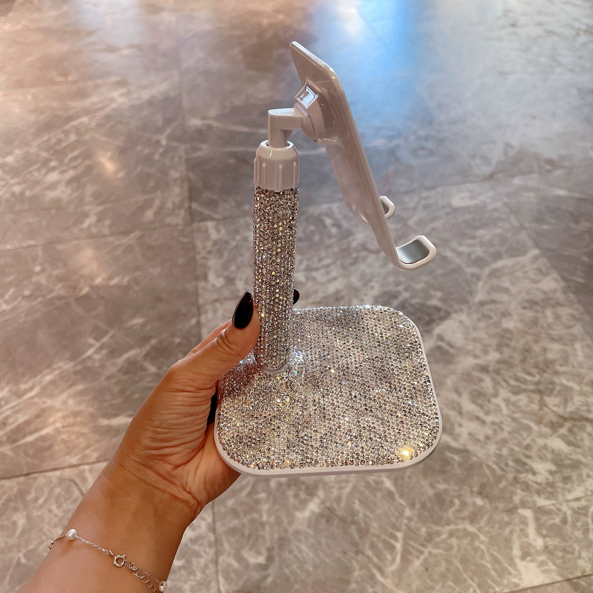 Diamond-Encrusted Telescopic Mobile & Tablet Holder – Portable Desktop Stand for Live Streaming