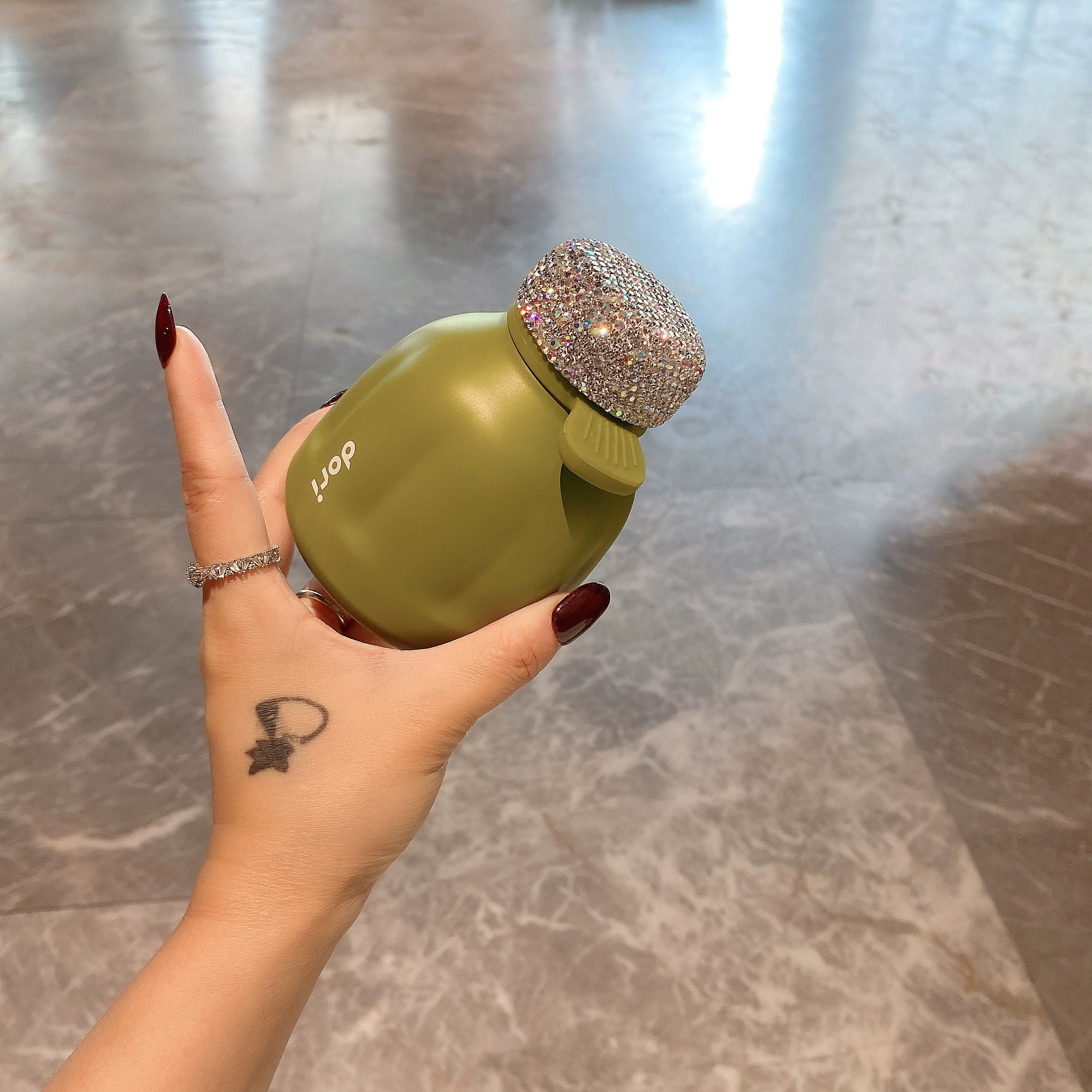 Diamond-Encrusted Stainless Steel Thermos Cup – Portable Water Bottle for Office, School & Travel