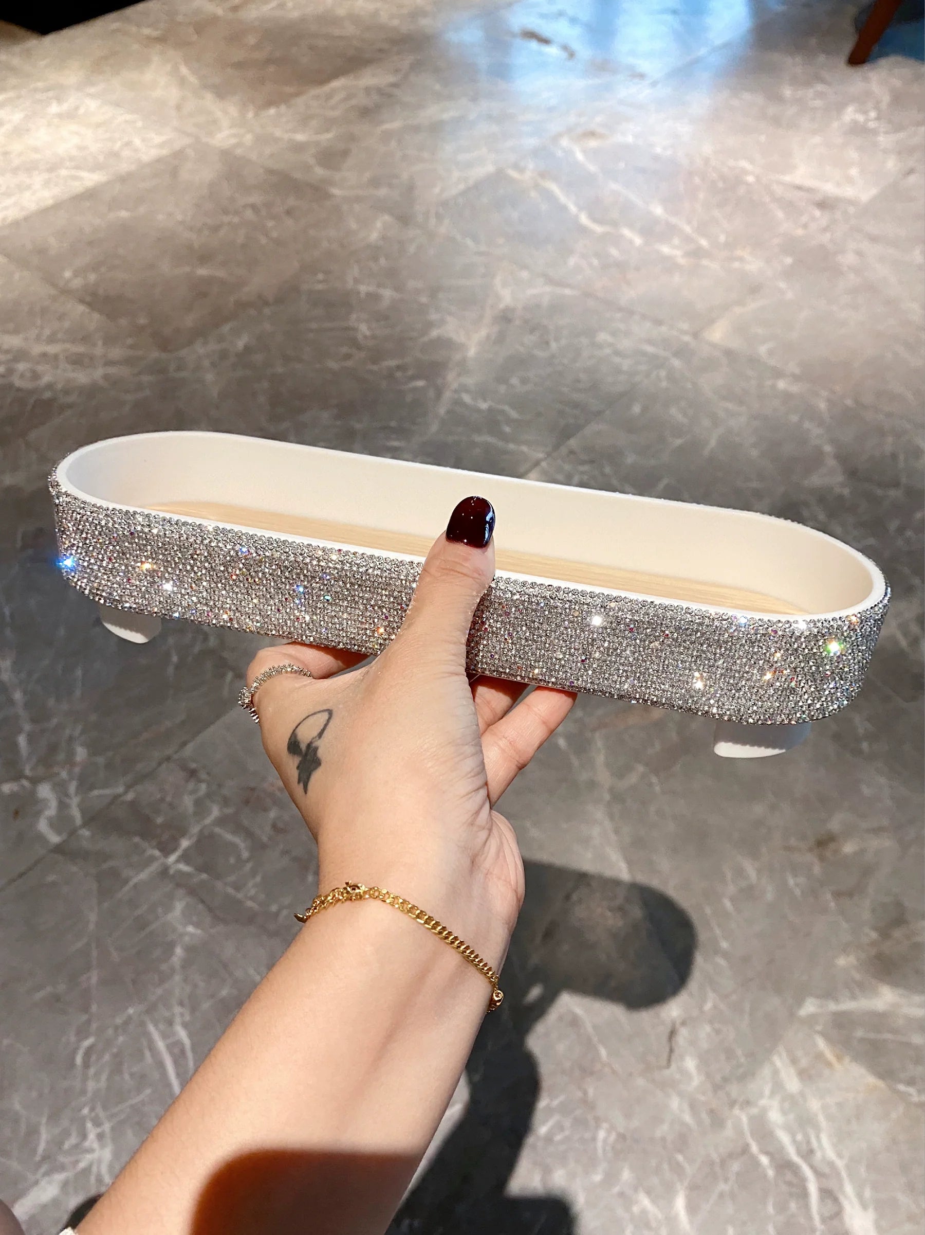 Diamond-Encrusted Cosmetic Storage Box – Large Capacity Luxury Tray for Dressing Table