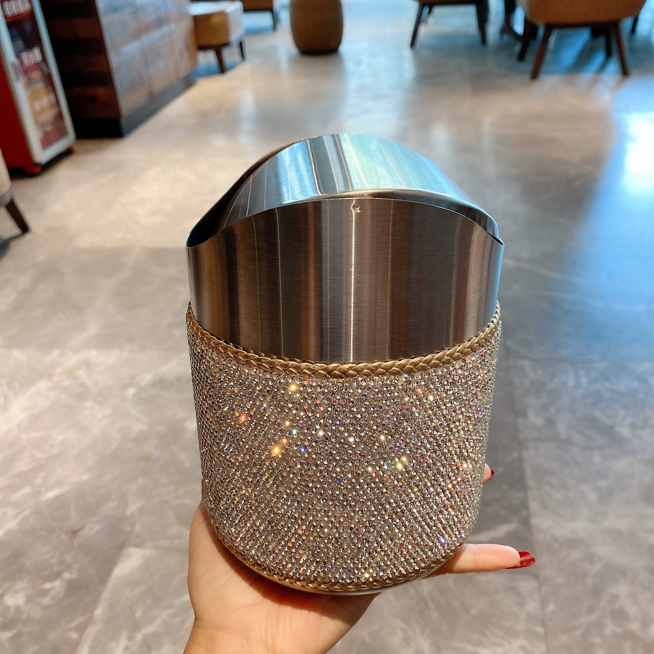 Diamond-Inlaid Mini Desktop Trash Can – Swing Lid, Stainless Steel Car & Home Storage Bin, Tabletop Waste Basket
