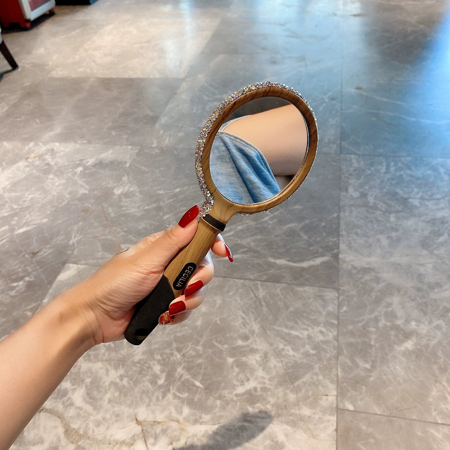 Diamond-Encrusted 3-Piece Dressing Table Set – Hair Comb, Wood Grain Mirror & Multi-Purpose Storage Bucket