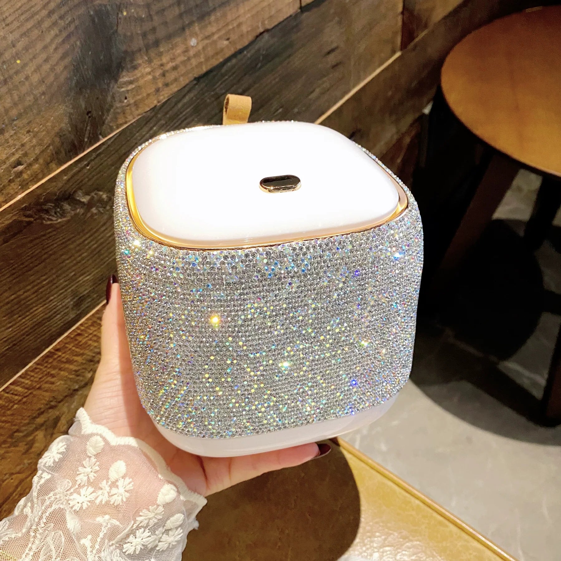 Diamond-Encrusted Desktop Trash Can – Push-Top Trash Bin, Office, Home, Tabletop Storage
