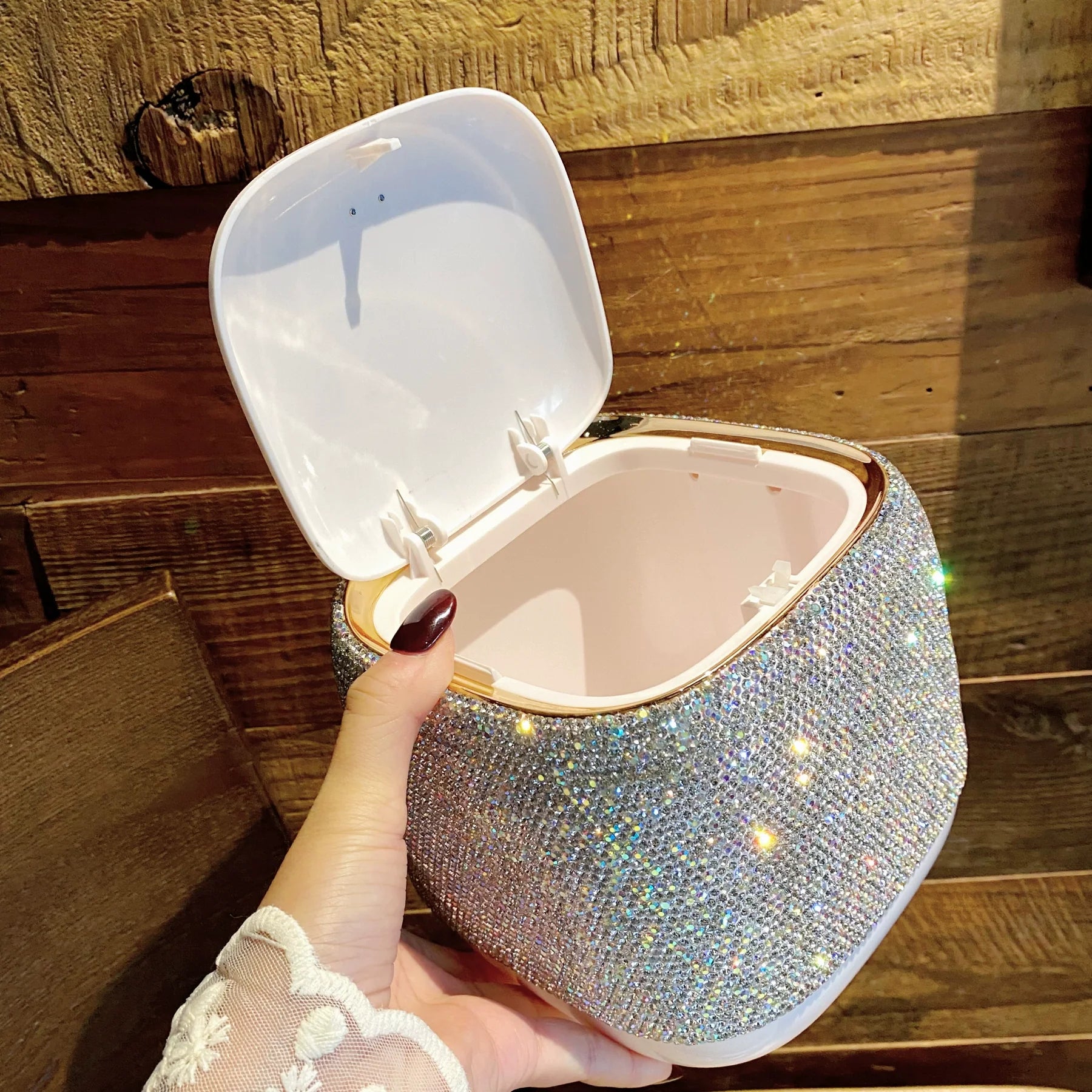 Diamond-Encrusted Desktop Trash Can – Push-Top Trash Bin, Office, Home, Tabletop Storage