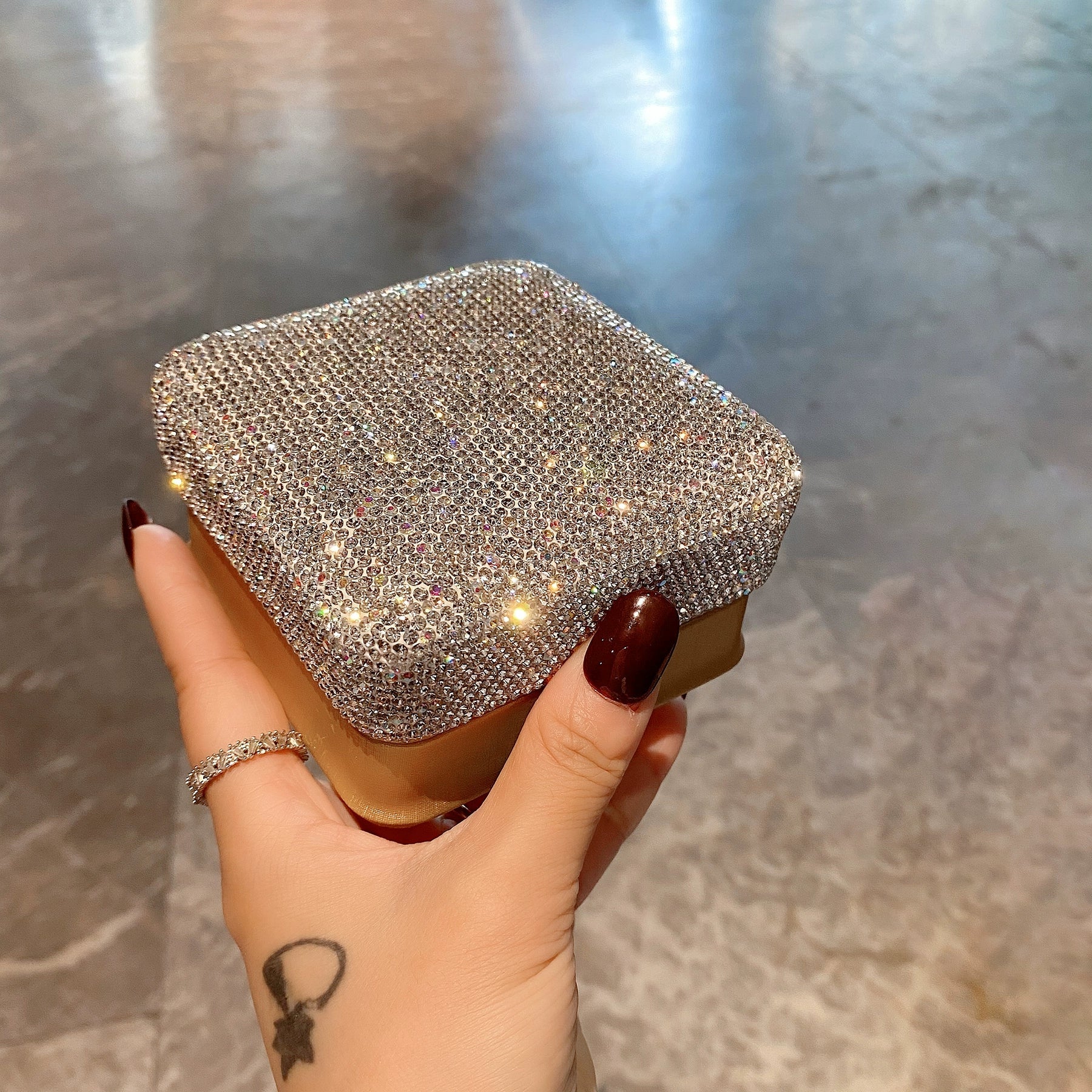 Luxury Diamond Jewelry Box – High-End Storage Case for Rings, Necklaces, Bracelets & Pendant