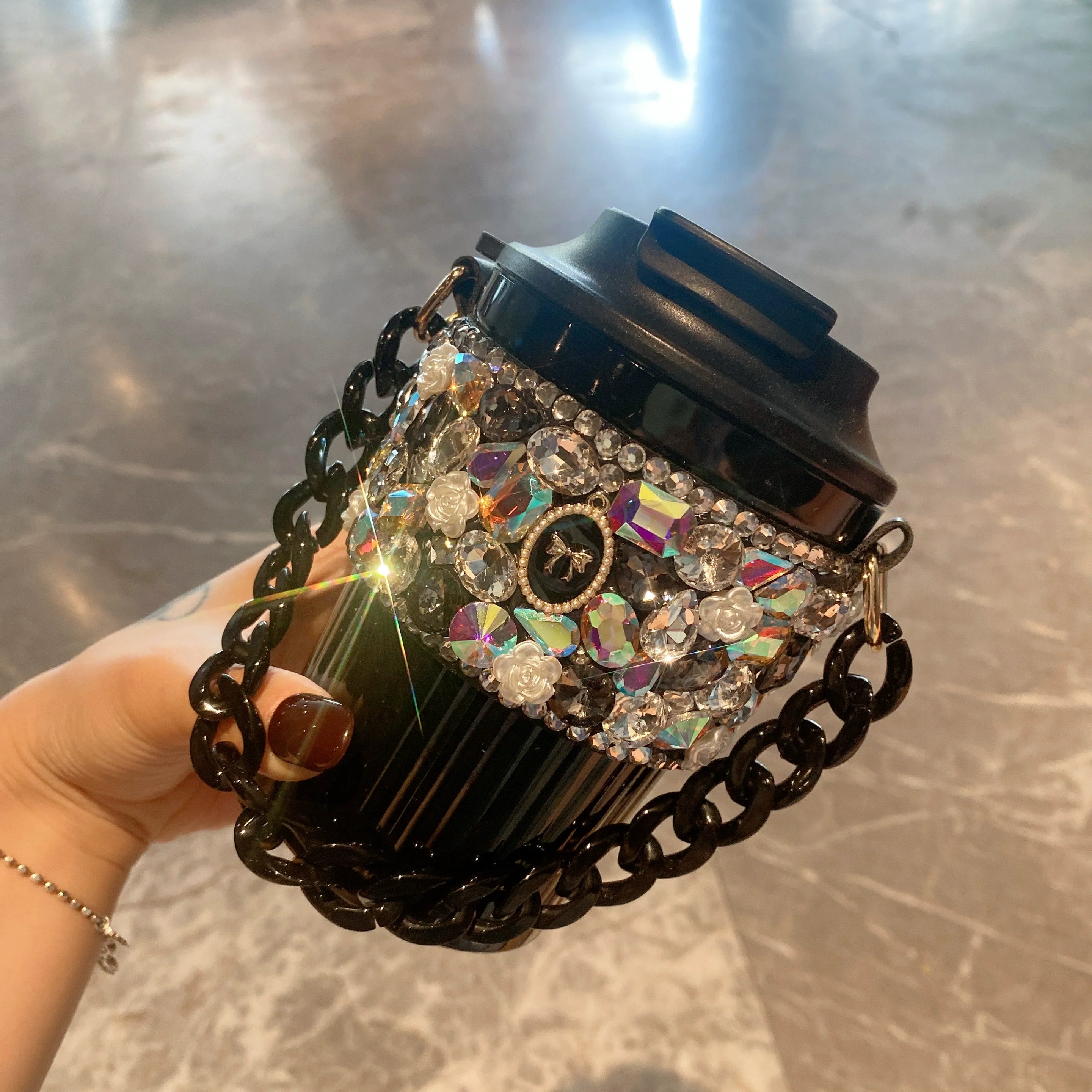 Diamond Flower Chain Coffee & Water Cup – Stylish Handheld Cup for Women