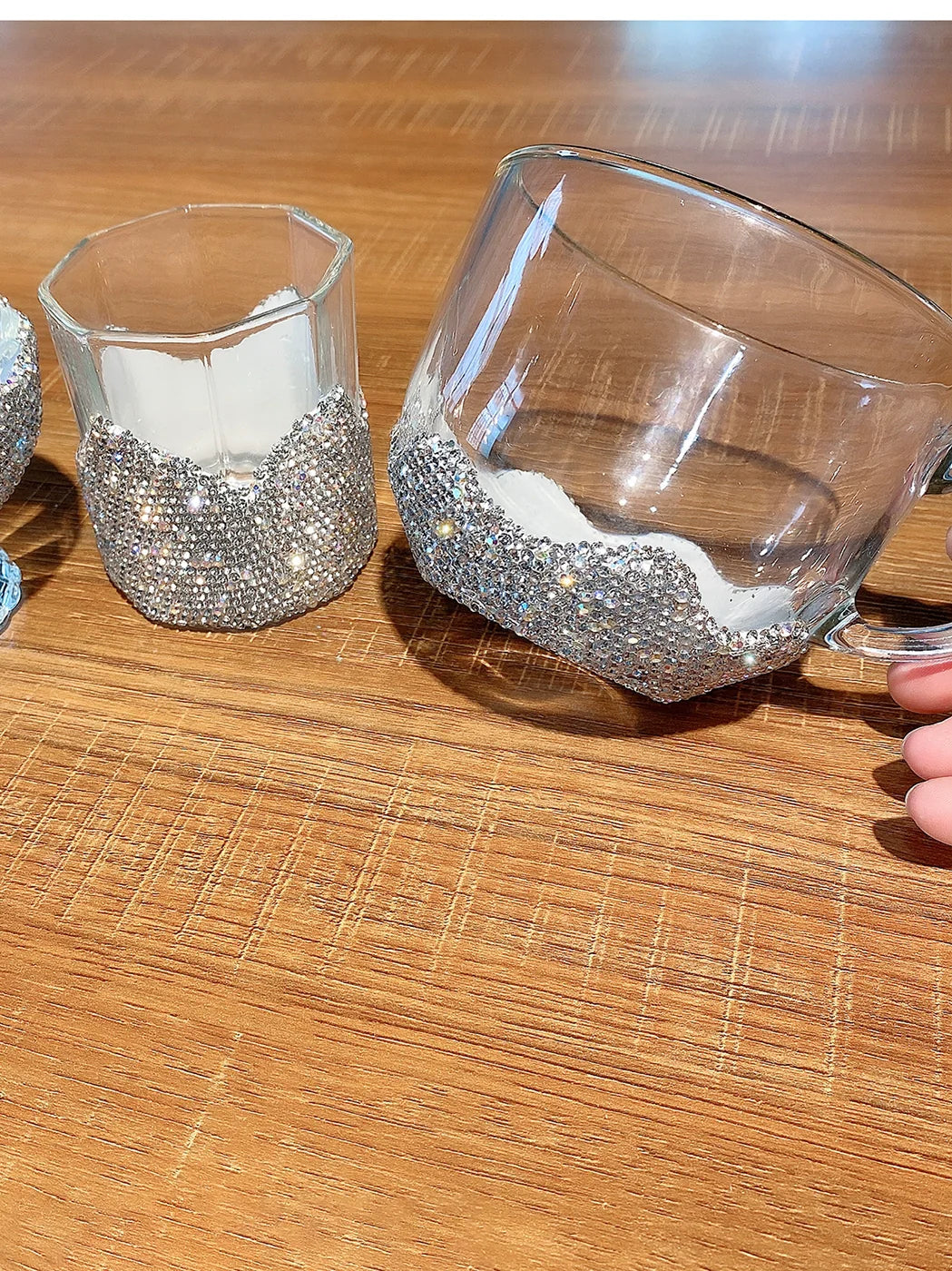 Luxury Diamond-Encrusted Glass Cup – High-End Personalized Large-Capacity Water Tumbler