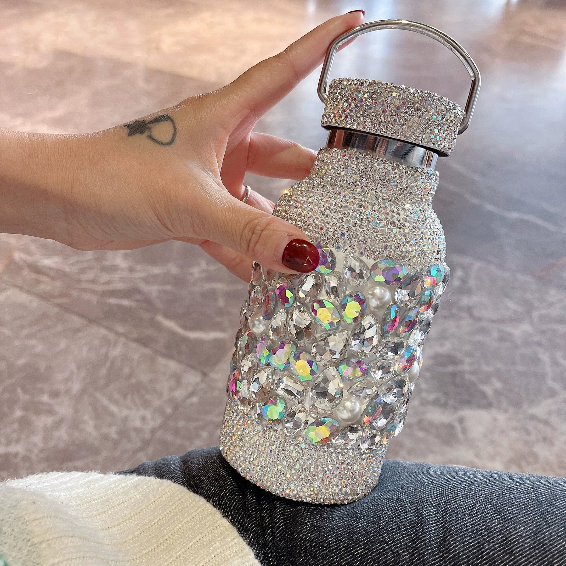 Luxury Diamond-Encrusted Insulated Water Cup – Large Capacity Car-Mount Tumbler