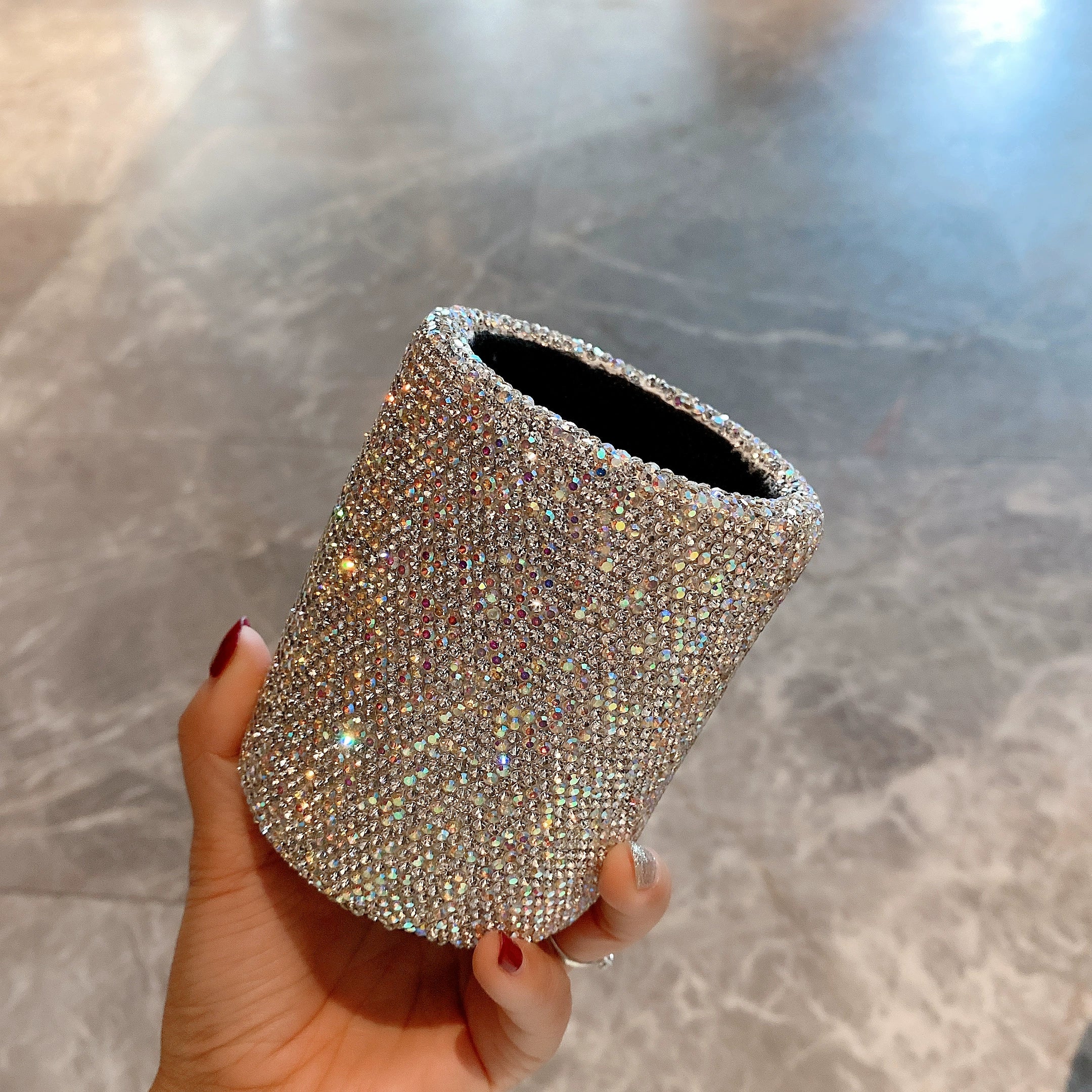 Diamond-Encrusted 3-Piece Dressing Table Set – Hair Comb, Wood Grain Mirror & Multi-Purpose Storage Bucket