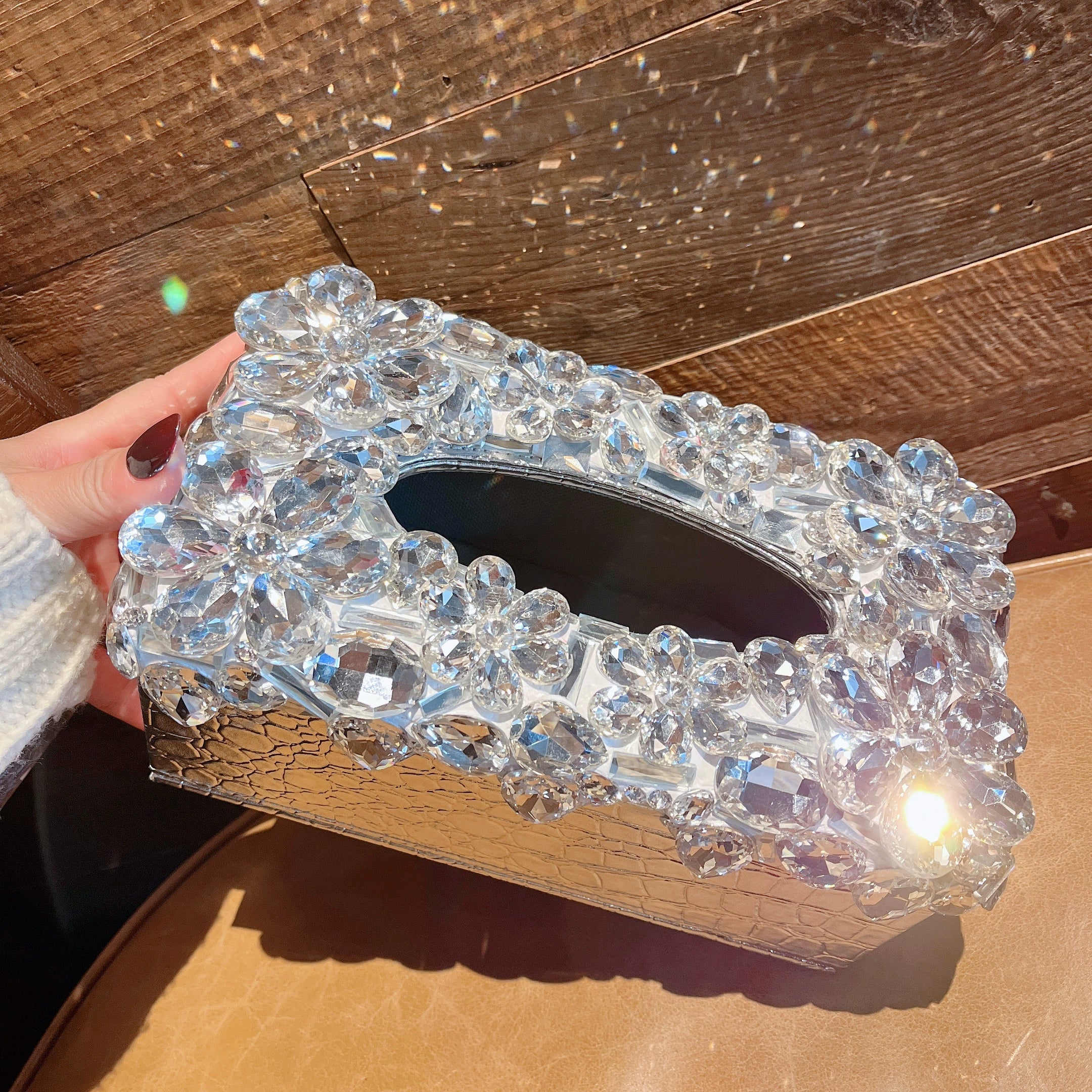 Premium Diamond-Encrusted Tissue Holder – Decorative Tissue Box for Living Room & Desktop