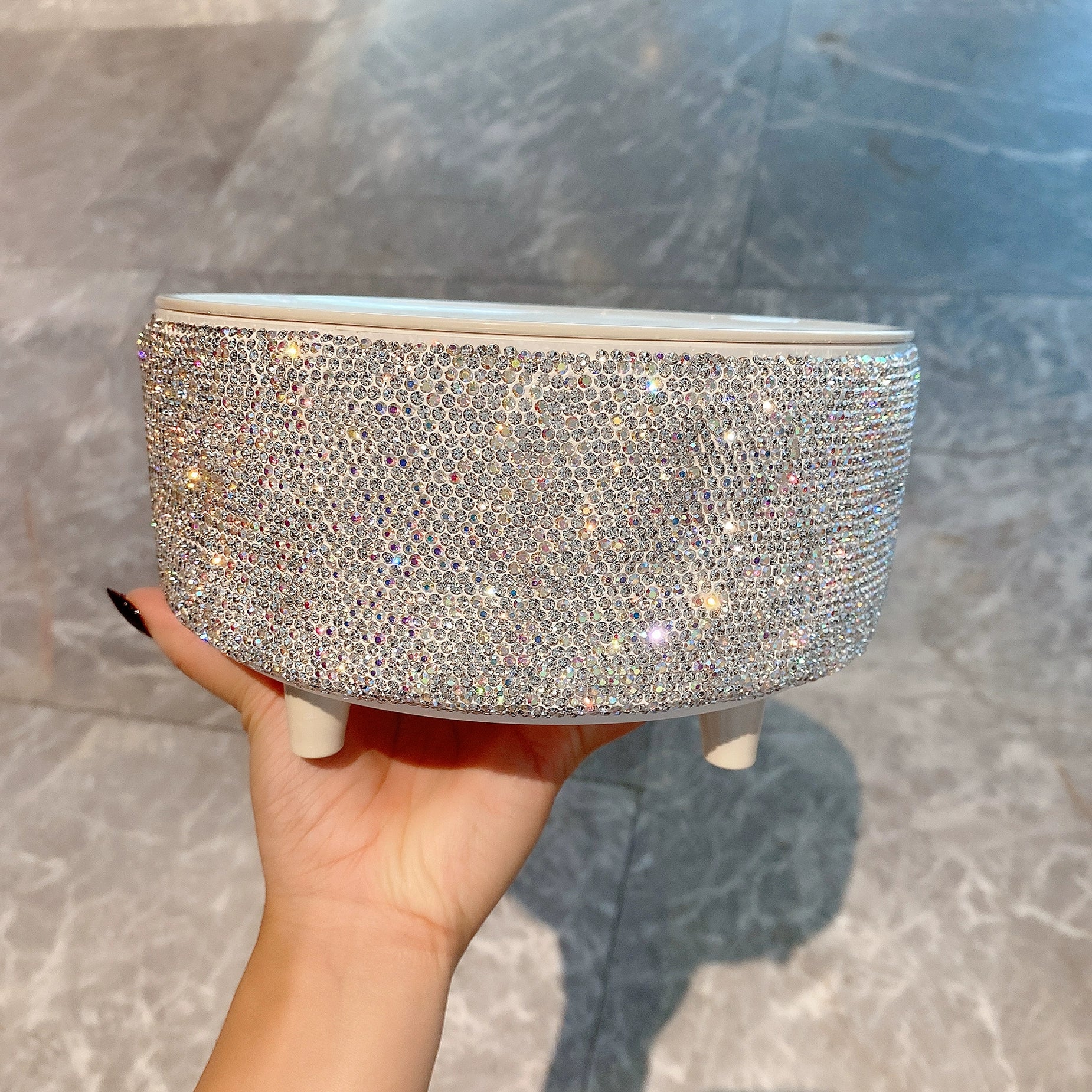 Diamond-Encrusted Desktop Trash Can – Push-Type Lid Storage Bucket for Home & Office