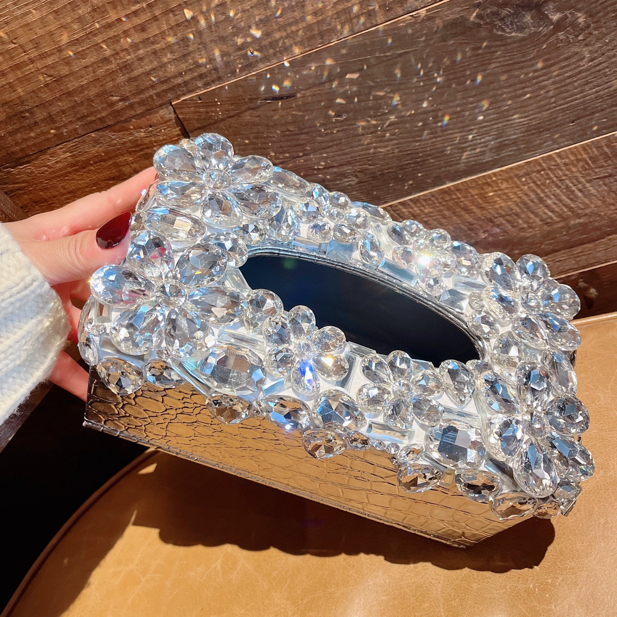 Premium Diamond-Encrusted Tissue Holder – Decorative Tissue Box for Living Room & Desktop