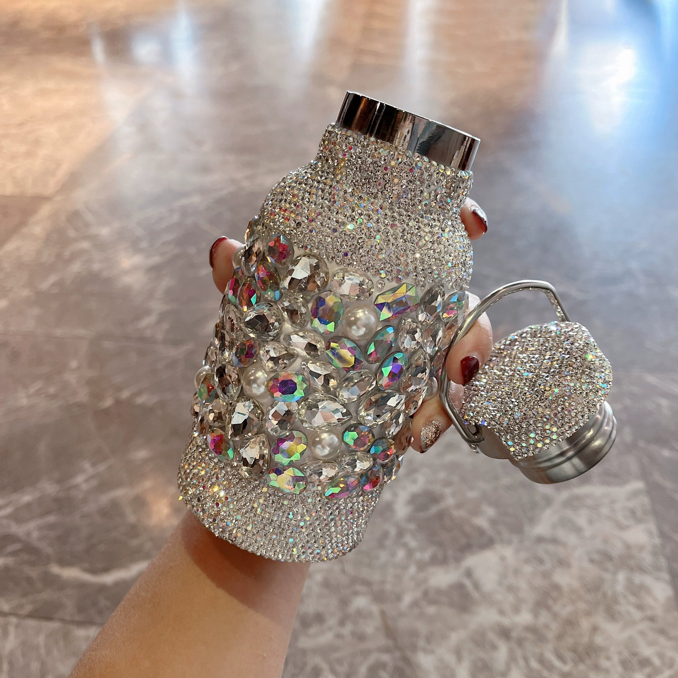 Luxury Diamond-Encrusted Insulated Water Cup – Large Capacity Car-Mount Tumbler