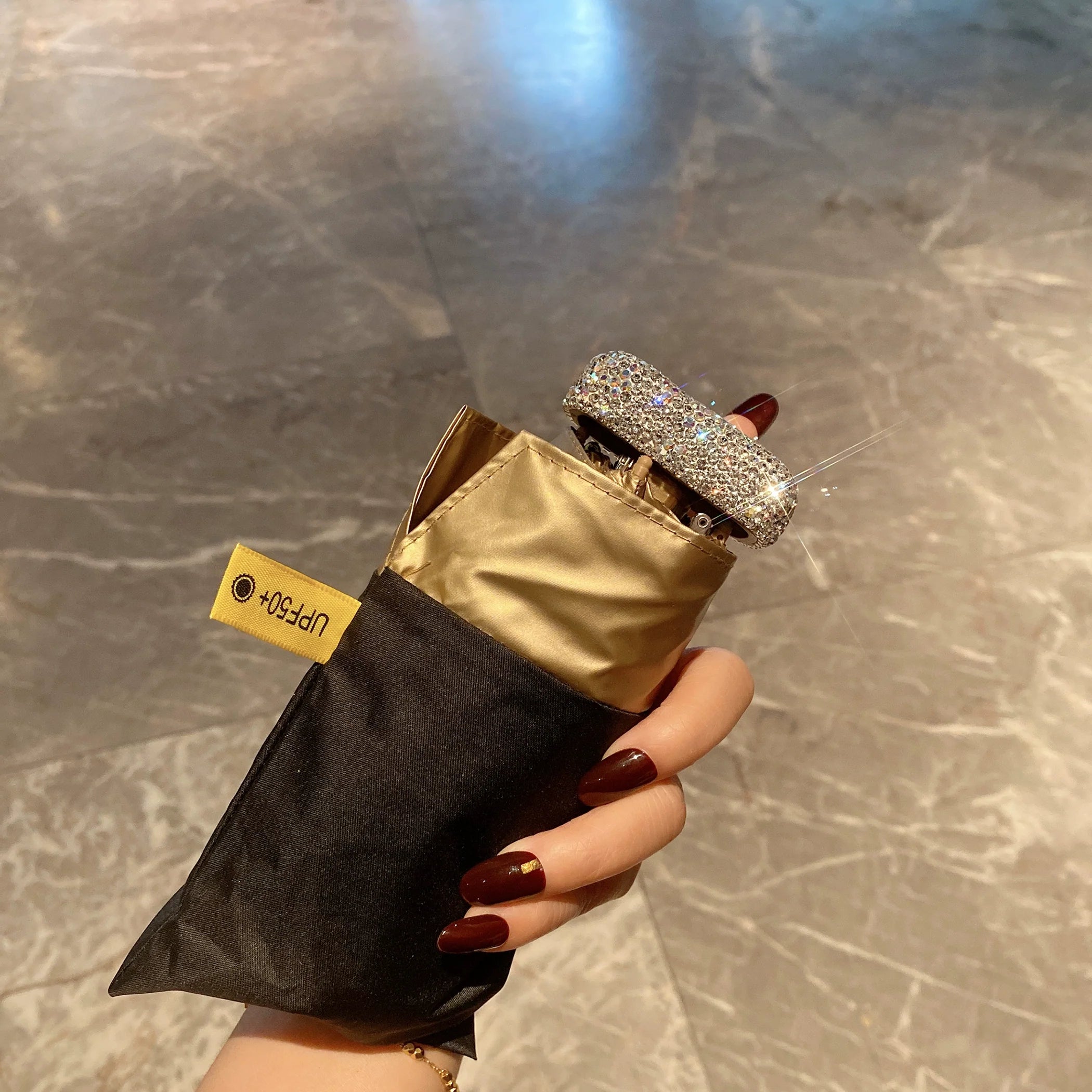 High-End Diamond-Encrusted Folding Sun Umbrella – UV Protection & Portable Luxury