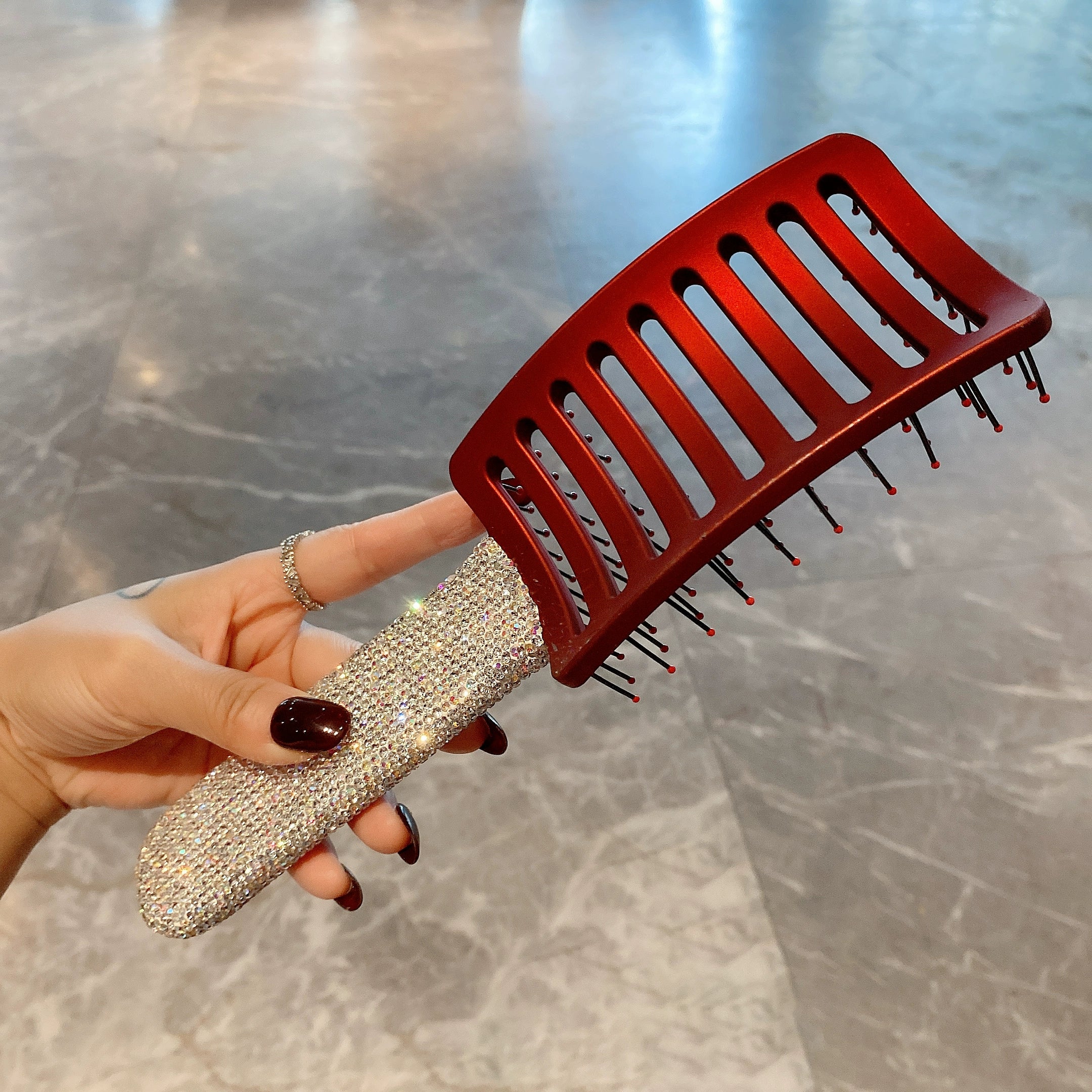 Diamond-Encrusted Curved Hair Comb – Big Root Lifting Massage Comb, Portable for Home & Travel