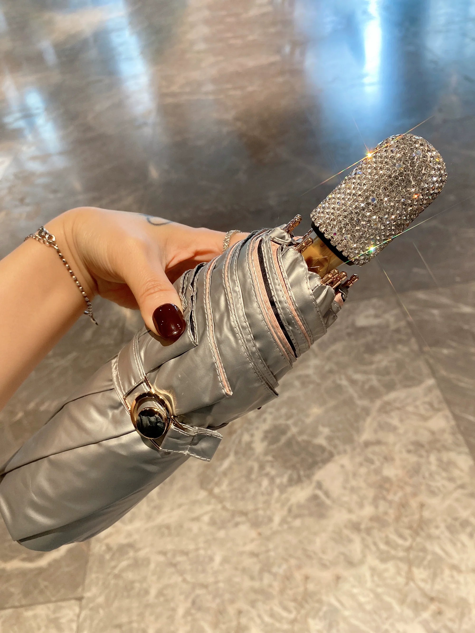 Diamond-Inlaid Double-Layer Sun Umbrella – UV Protection Vinyl Folding Umbrella for Rain or Shine