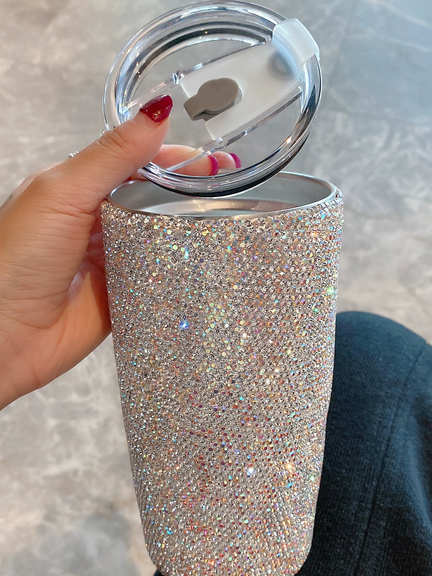 Luxury Diamond-Encrusted Tumbler with Lid – High-End Large-Capacity Water Cup for Home