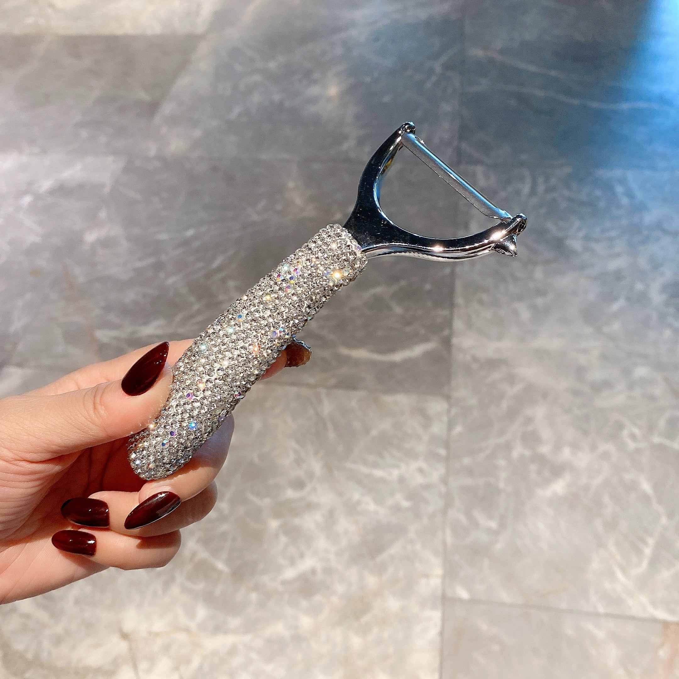 Multifunctional Diamond-Encrusted Peeling Knife – Home Kitchen Fruit Scraper