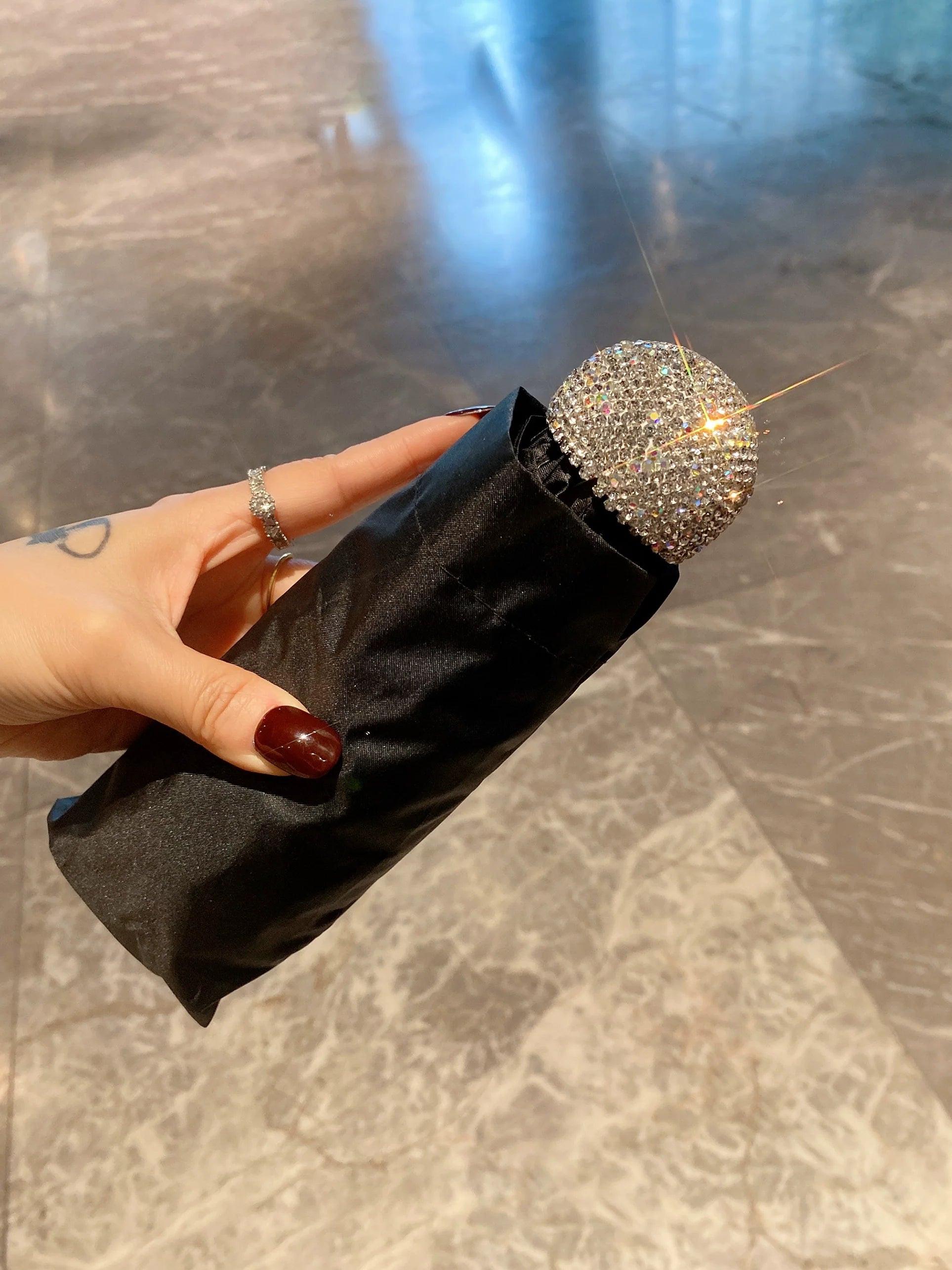 Diamond-Encrusted Women’s Parasol – High-Value Sun Protection & UV Anti-Rain Umbrella