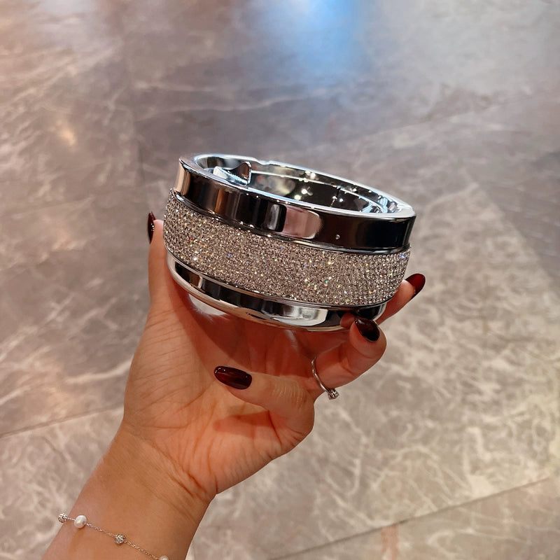 Diamond-Encrusted Stainless Steel Ashtray – Stylish Home & Office Smoking Accessory