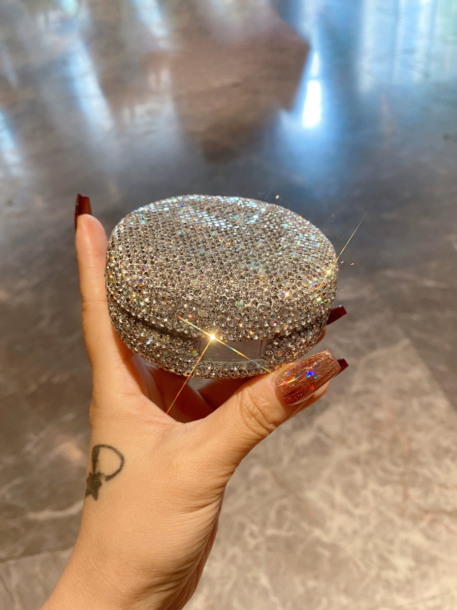 Diamond-Encrusted 7-Day Pill Organizer – Large-Capacity Portable Medicine Box with Sealed Compartments