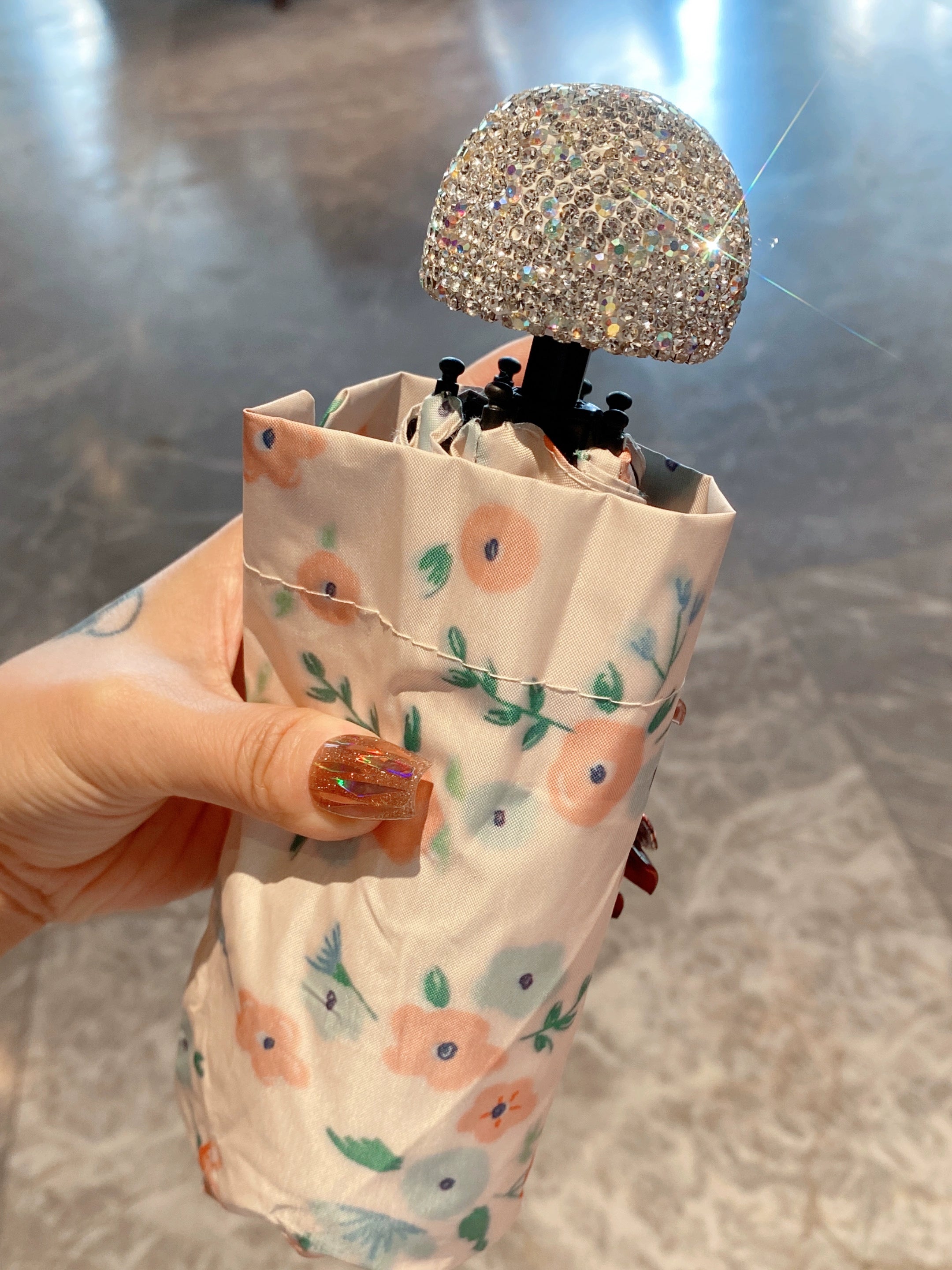 Diamond-Inlaid Mini Flower Folding Parasol – Portable Anti-UV Summer Sun Umbrella for Women, Travel & Vacation