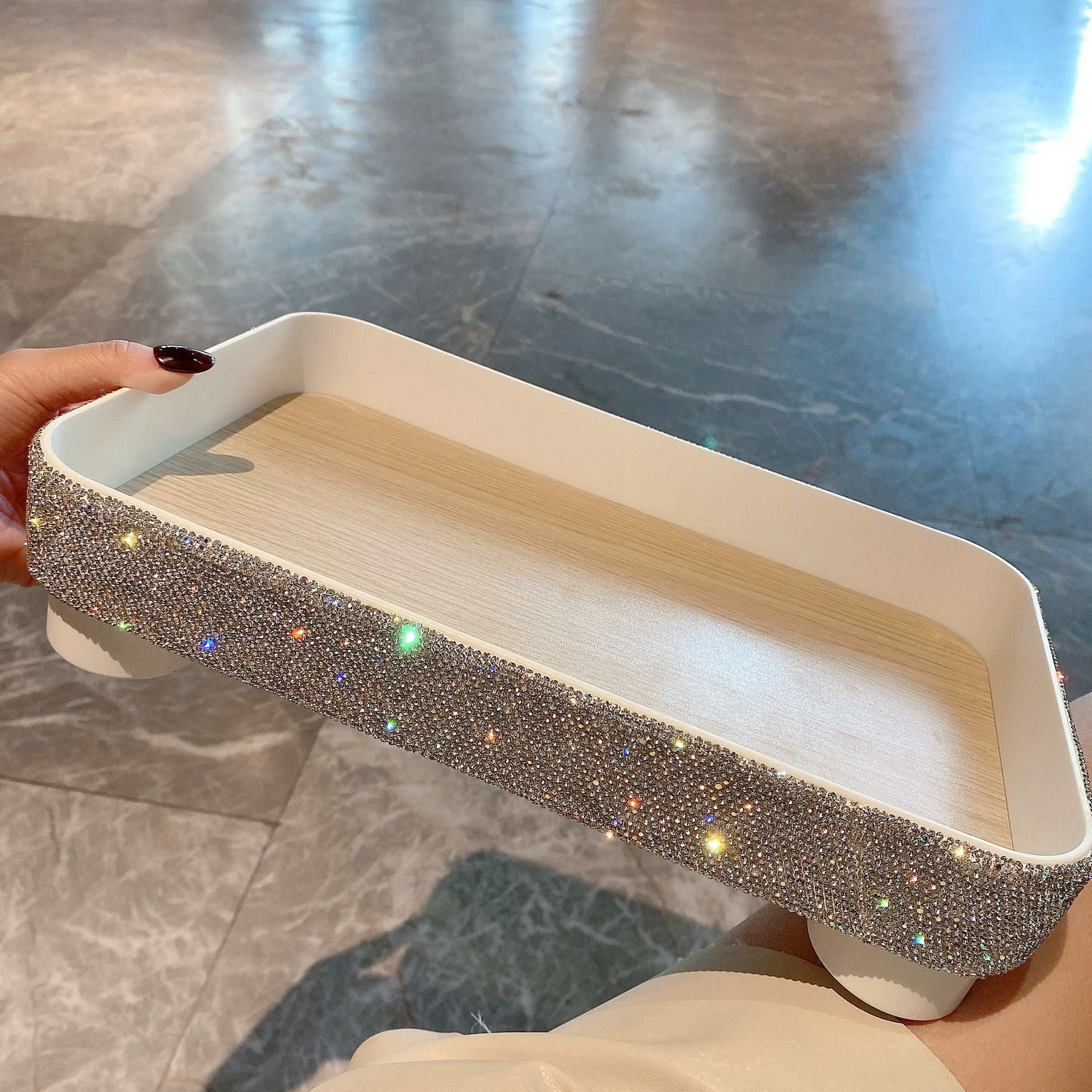 Diamond-Encrusted Desktop Perfume & Skincare Organizer – Large-Capacity Cosmetic Storage Tray