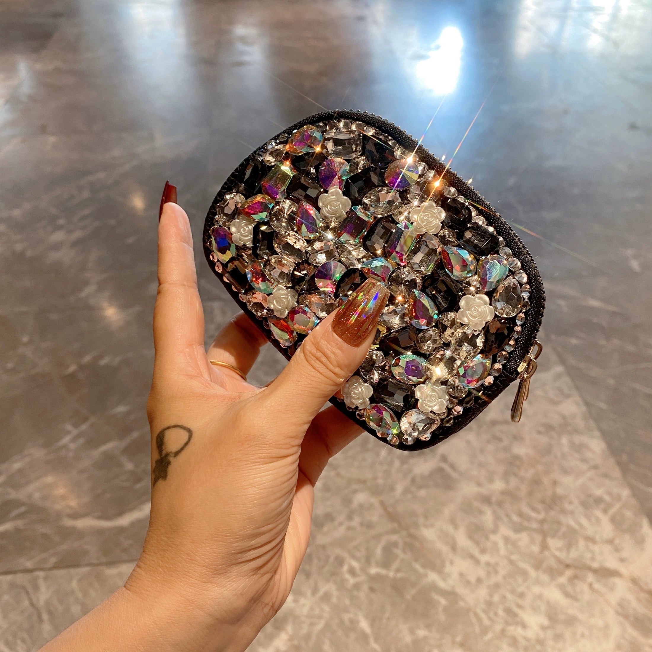 Diamond-Encrusted Portable Coin & Card Purse – Double-Layer Zipper Wallet for Travel & Gifts